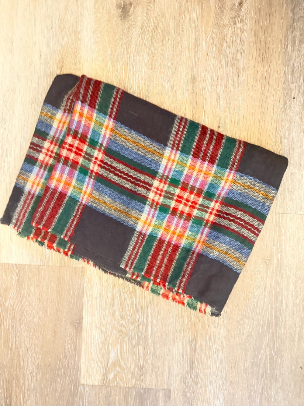 Women's Plaid Scarf - Red & Green Tartan